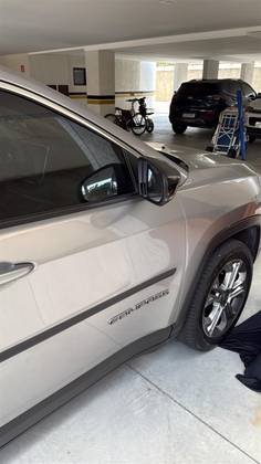 JEEP COMPASS 2.0 TD350 TURBO DIESEL LONGITUDE AT9 JEEP COMPASS 2.0 TD350 TURBO DIESEL LONGITUDE AT9
